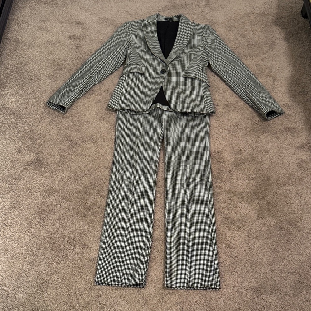 Express Black and White Houndstooth Blazer and Pants Set